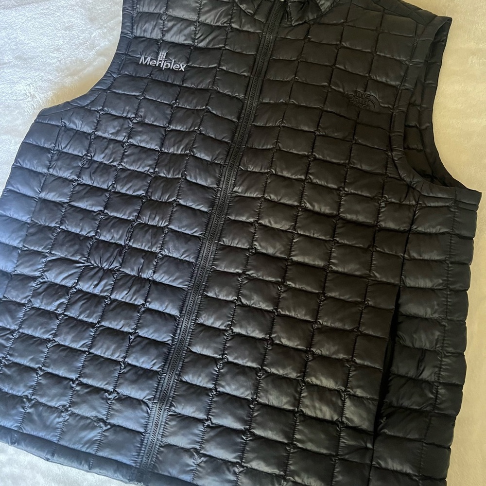 The North Face ThermoBall Eco Black Quilted Vest Men’s XXL GorpCore Streetwear